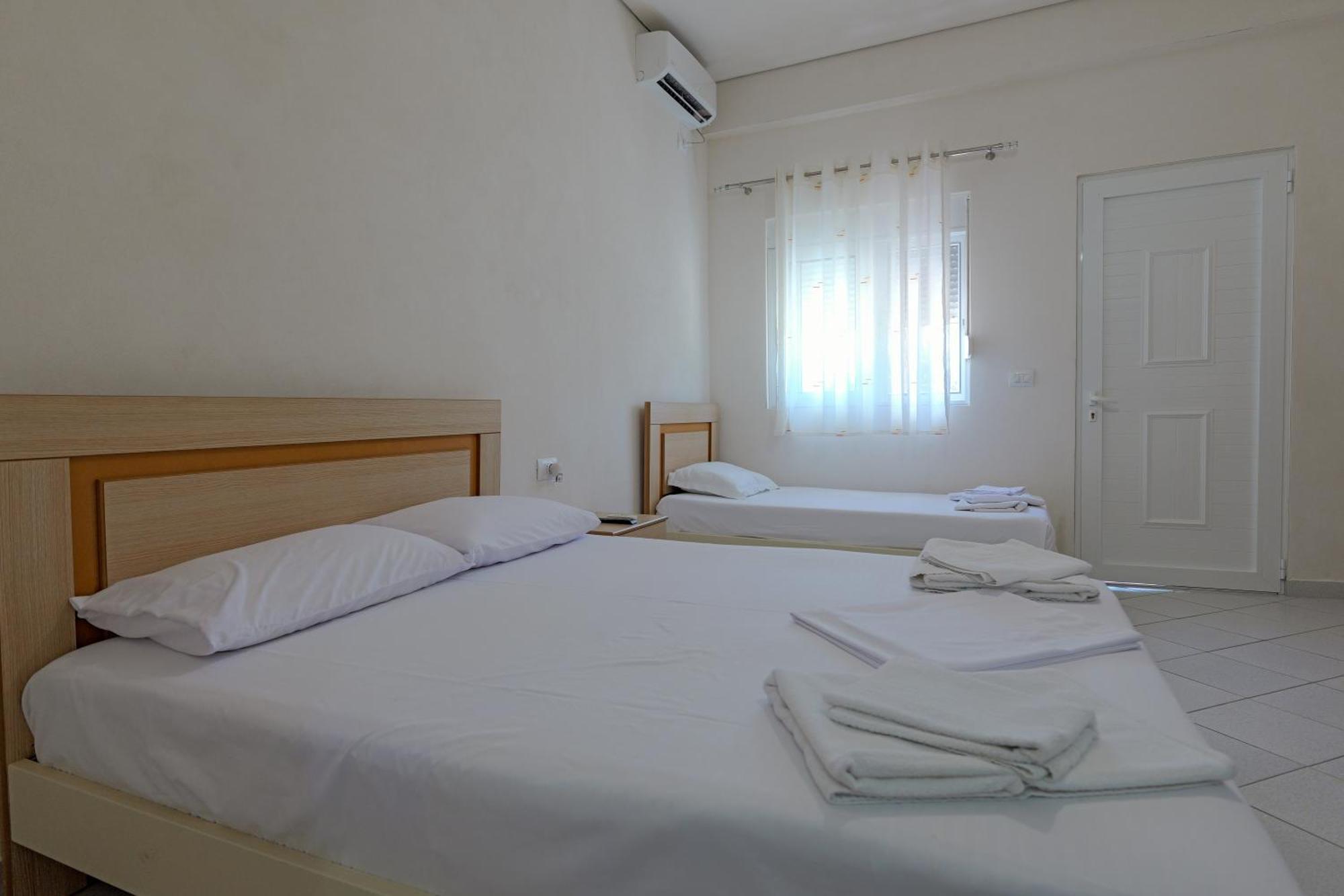 Flower Vila Sarandë 외부 사진