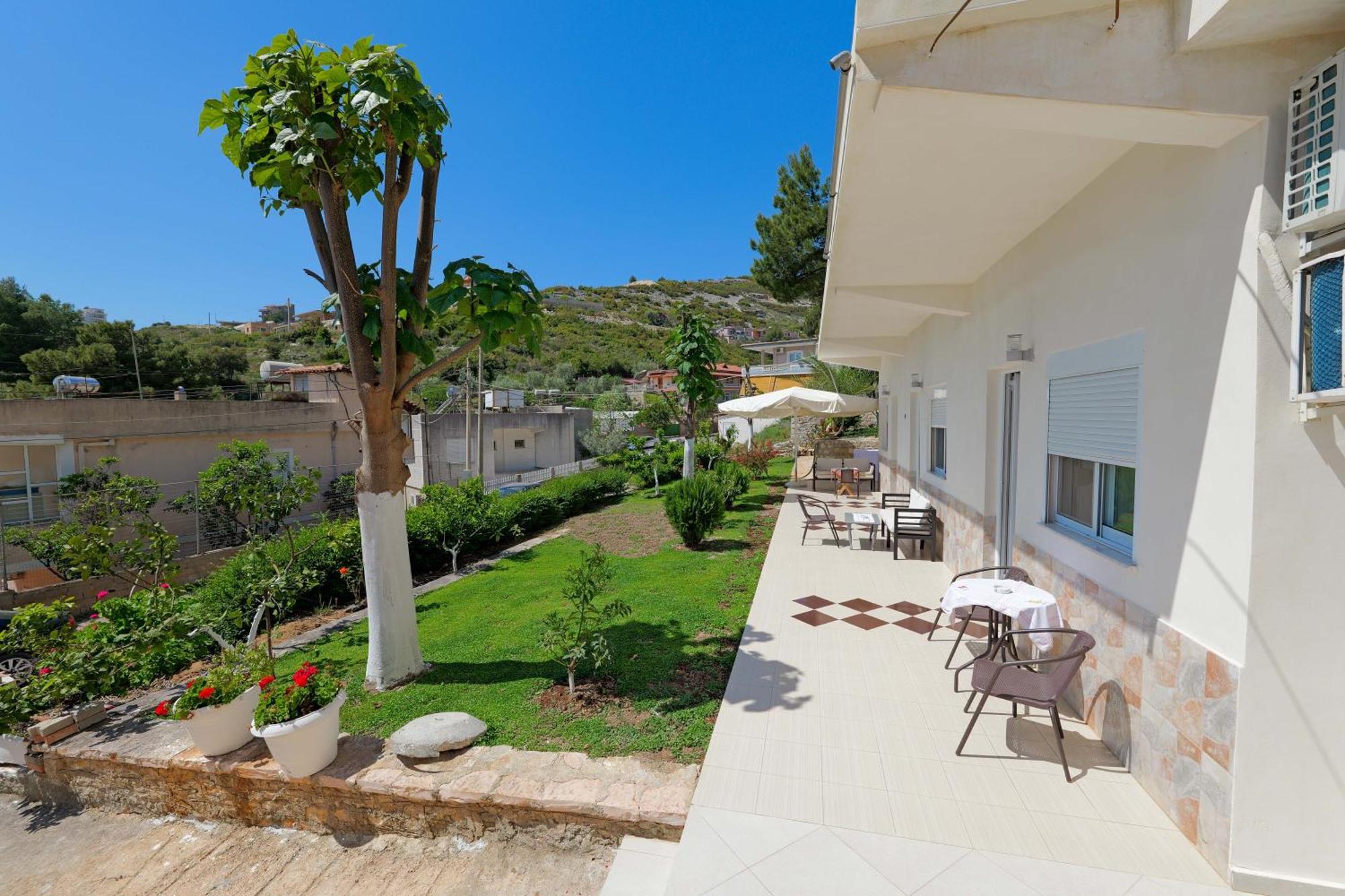 Flower Vila Sarandë 외부 사진